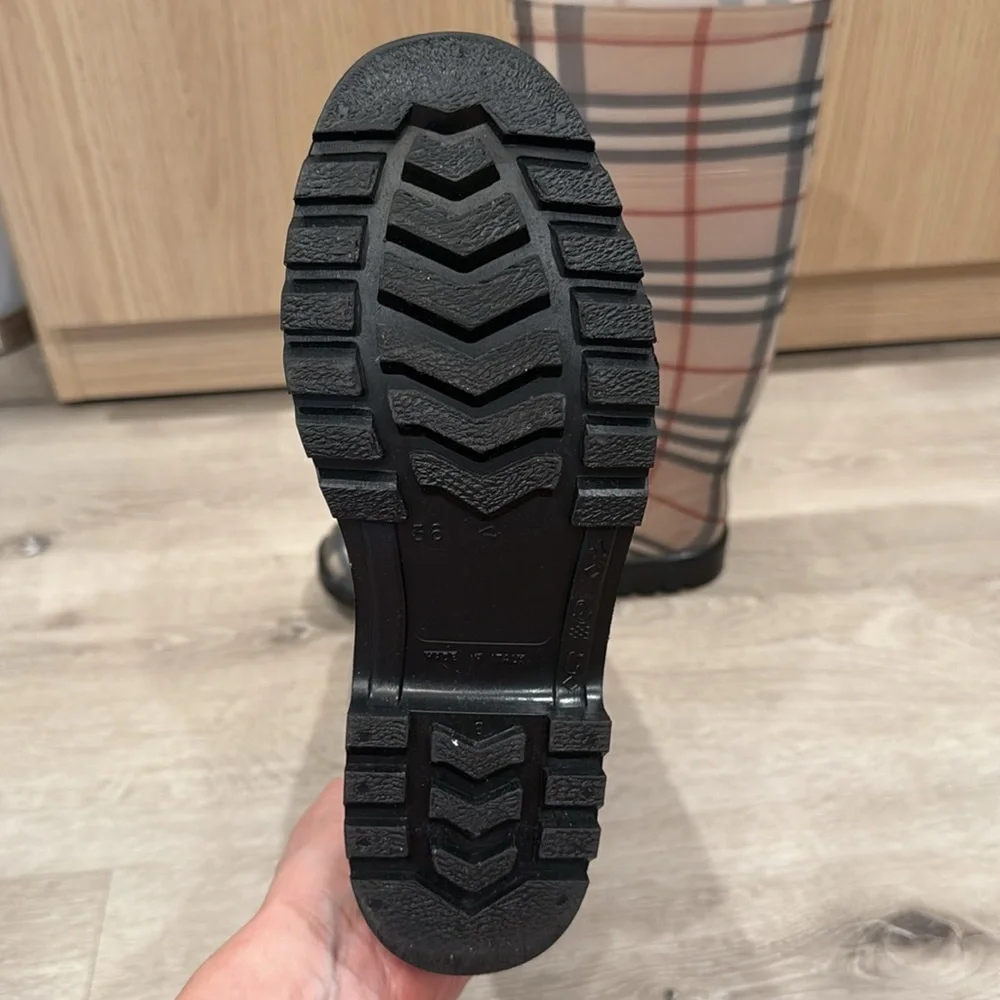 Burberry Rain and Snow Boots - Picture 3 of 5
